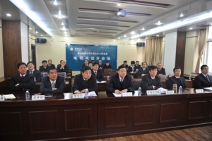 冀北唐山丰南电力局组织收看国网公司两会直播（图）
