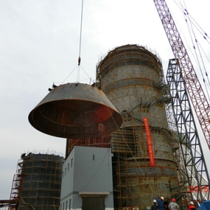 中国能建安徽电建二公司承建的淮北平山电厂#1吸收塔成功到顶