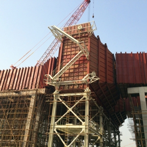 板集电厂一期2×1000MW机组#1机组湿式电除尘器本体吊装顺利完成
