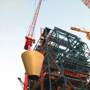 国电蚌埠电厂二期2×660MW扩建机组工程钢煤斗吊装正式启动