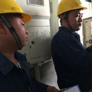 战炎热斗酷暑  加大调试运维工作力度