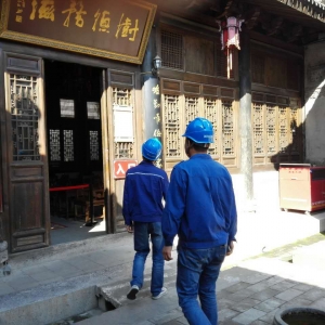 凤翔供电分公司助力“庆双节”文化旅游活动供电服务工作