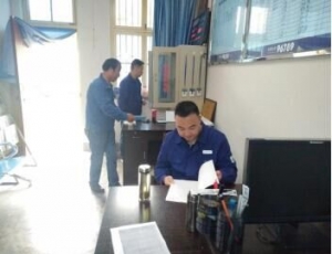 凤翔供电分公司全面加强防汛应急抢修工作